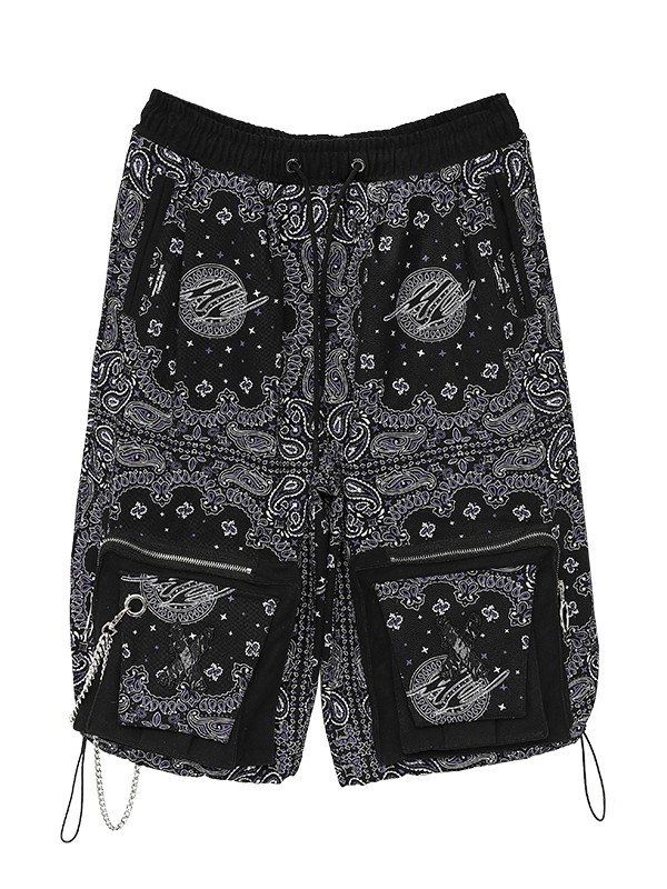 SHORTS WITH CHAIN