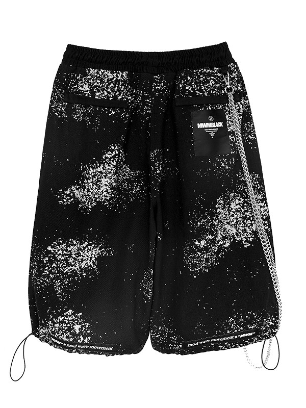 SHORTS WITH CHAIN