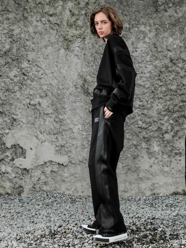 PANTALÓN LÍNEAS LATERALES