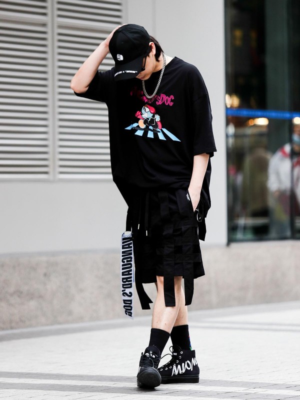 VANGUARD'S DOG T-SHIRT