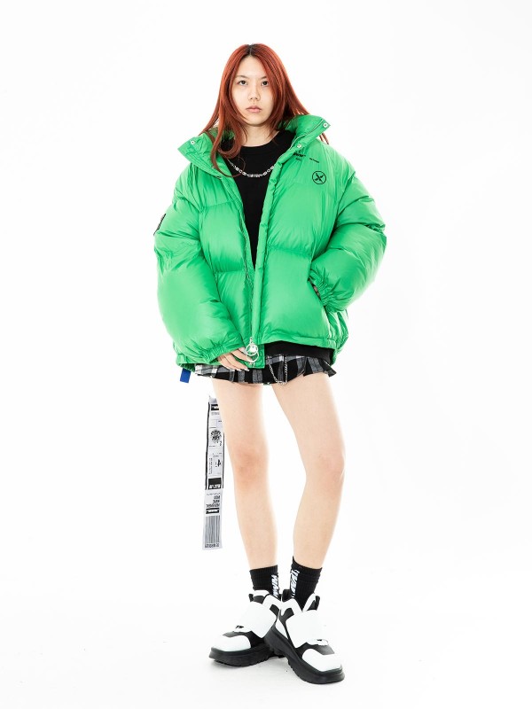 ABRIGO DE PLUMAS ACOLCHADO