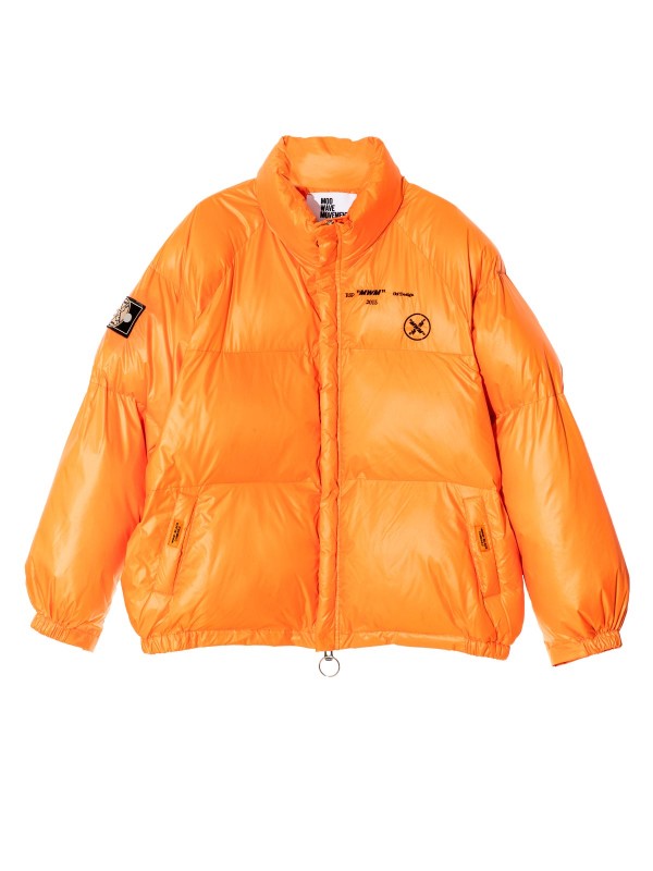 ABRIGO DE PLUMAS ACOLCHADO