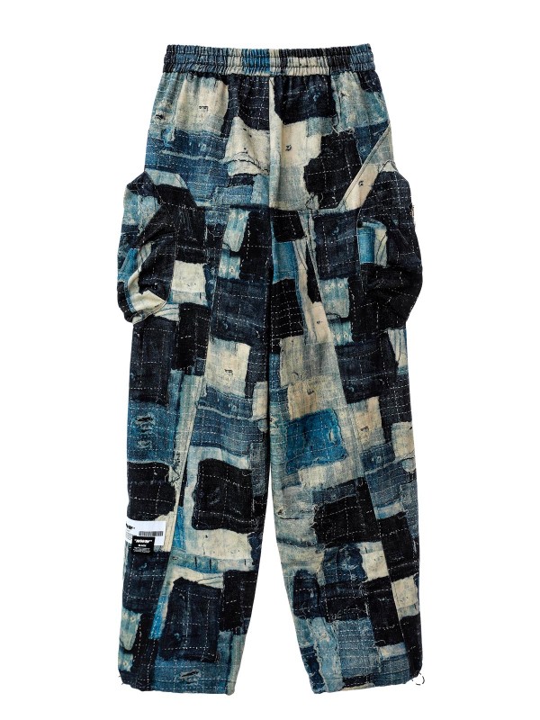 PANTALÓN PARCHES CON BOLSILLOS