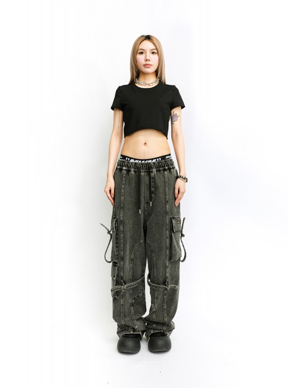 PANTALÓN VAQUERO CON BOLSILLOS