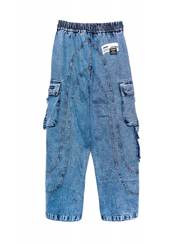 PANTALÓN VAQUERO CON BOLSILLOS