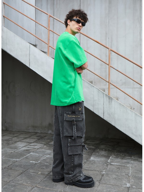 T-SHIRT WITH MINIATURE AND CHAIN