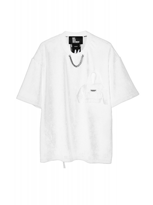 T-SHIRT WITH MINIATURE AND CHAIN