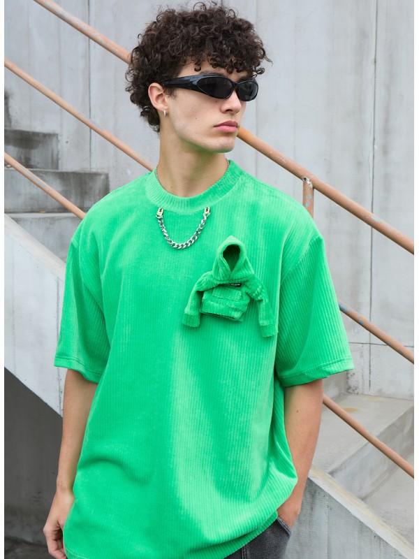 T-SHIRT WITH MINIATURE AND CHAIN