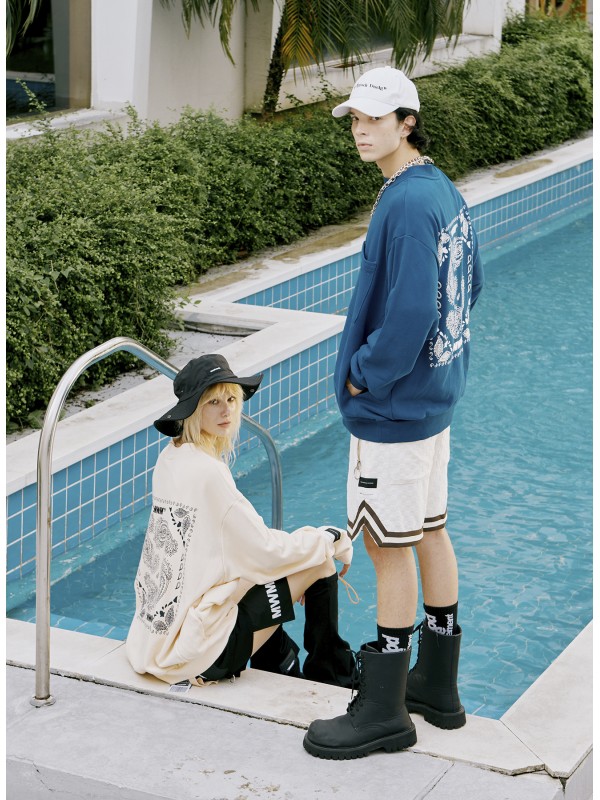 MWM BANDANA SWEATSHIRT