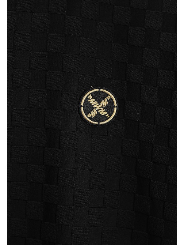 CAMISETA MWM TEJIDO SUAVE CON ESTAMPADO DE CUADROS