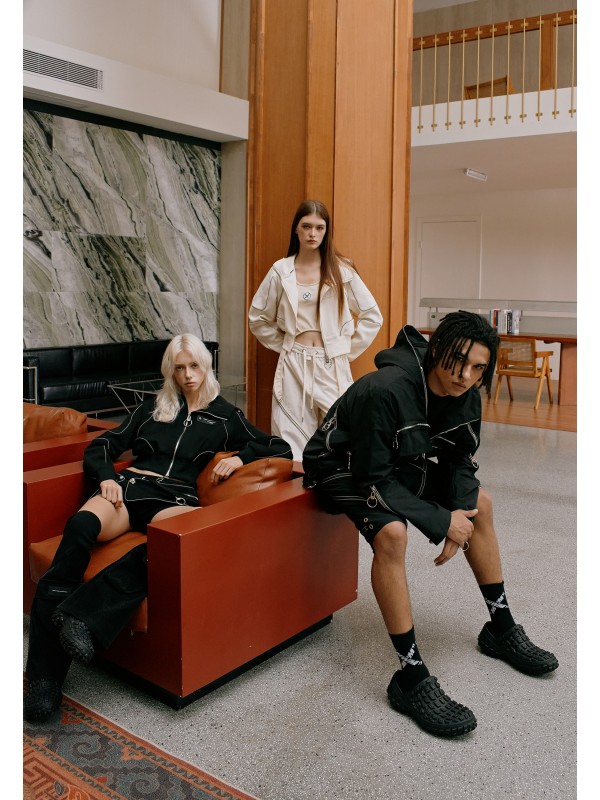 CHAQUETA DEPORTIVA MWM CON CREMALLERA