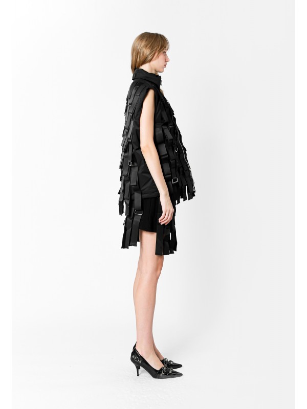 MWM INTERLACED DESIGN VEST