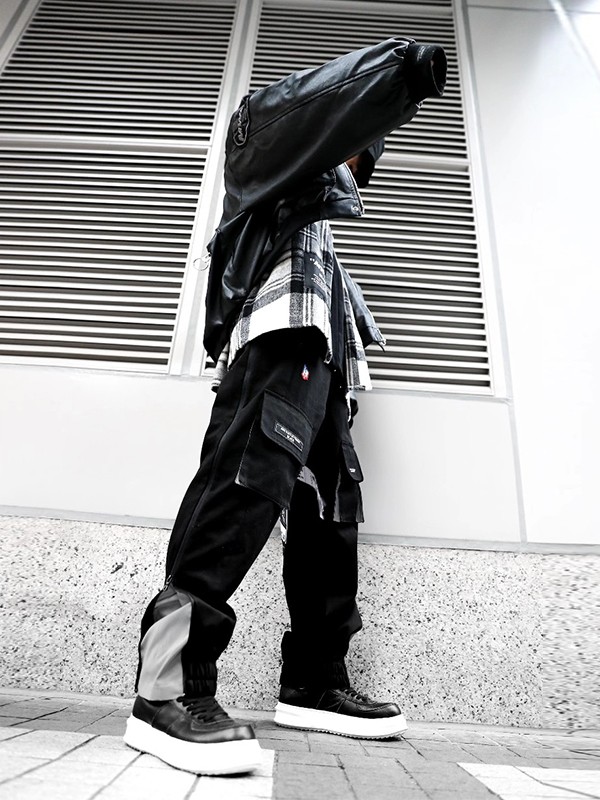 PANTALÓN LADO REFLECTANTE