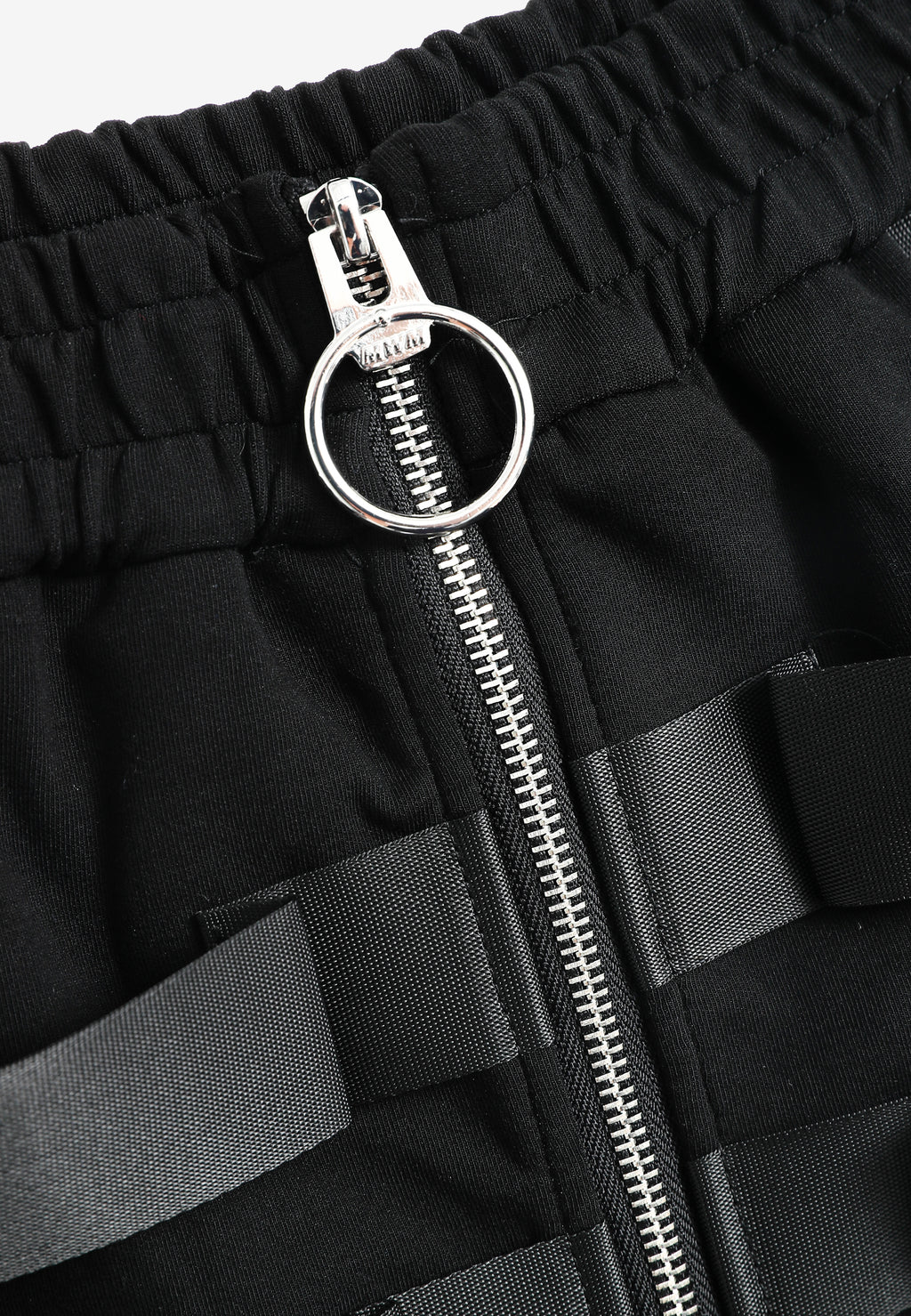 Minifalda con cintas industriales entrelazadas | MWM [PS_COLORS:BLACK]