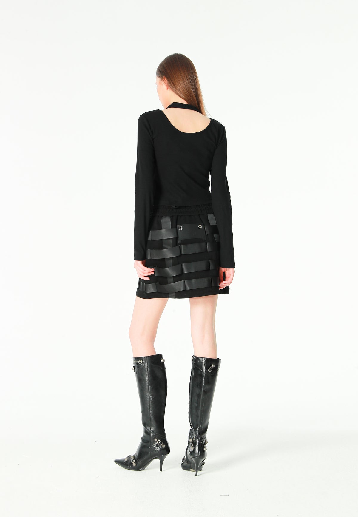 Minifalda con cintas industriales entrelazadas | MWM [PS_COLORS:BLACK]