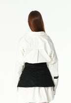 Camisa básica de mujer con corte asiático, pliegues y escote | MWM [PS_COLORS:WHITE]