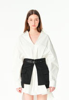 Camisa básica de mujer con corte asiático, pliegues y escote | MWM [PS_COLORS:WHITE]