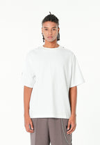 Camiseta de corte relajado con diseño entrelazado y tachuelas en los hombros | MWM [PS_COLORS:WHITE]