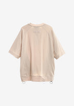 Camiseta oversize con bolsillos frontales técnicos y logo bordado en la espalda | MWM [PS_COLORS:ECRU]