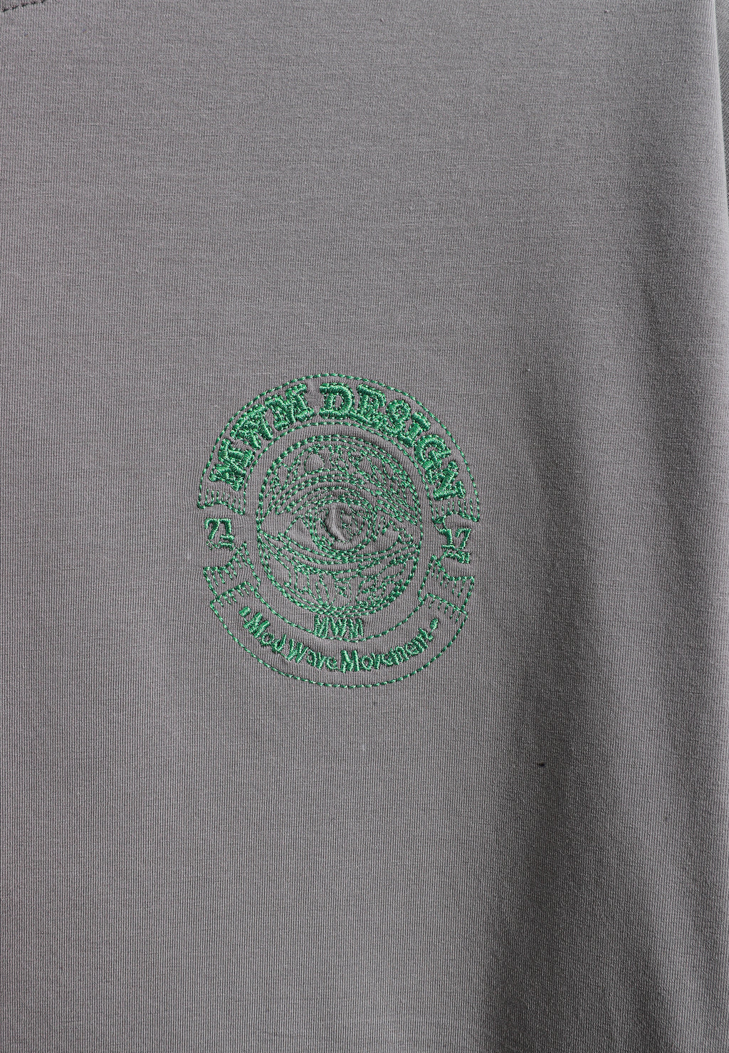 Camiseta de corte regular con motivo Eye MWM bordado en pecho y espalda | MWM [PS_COLORS:GREY]