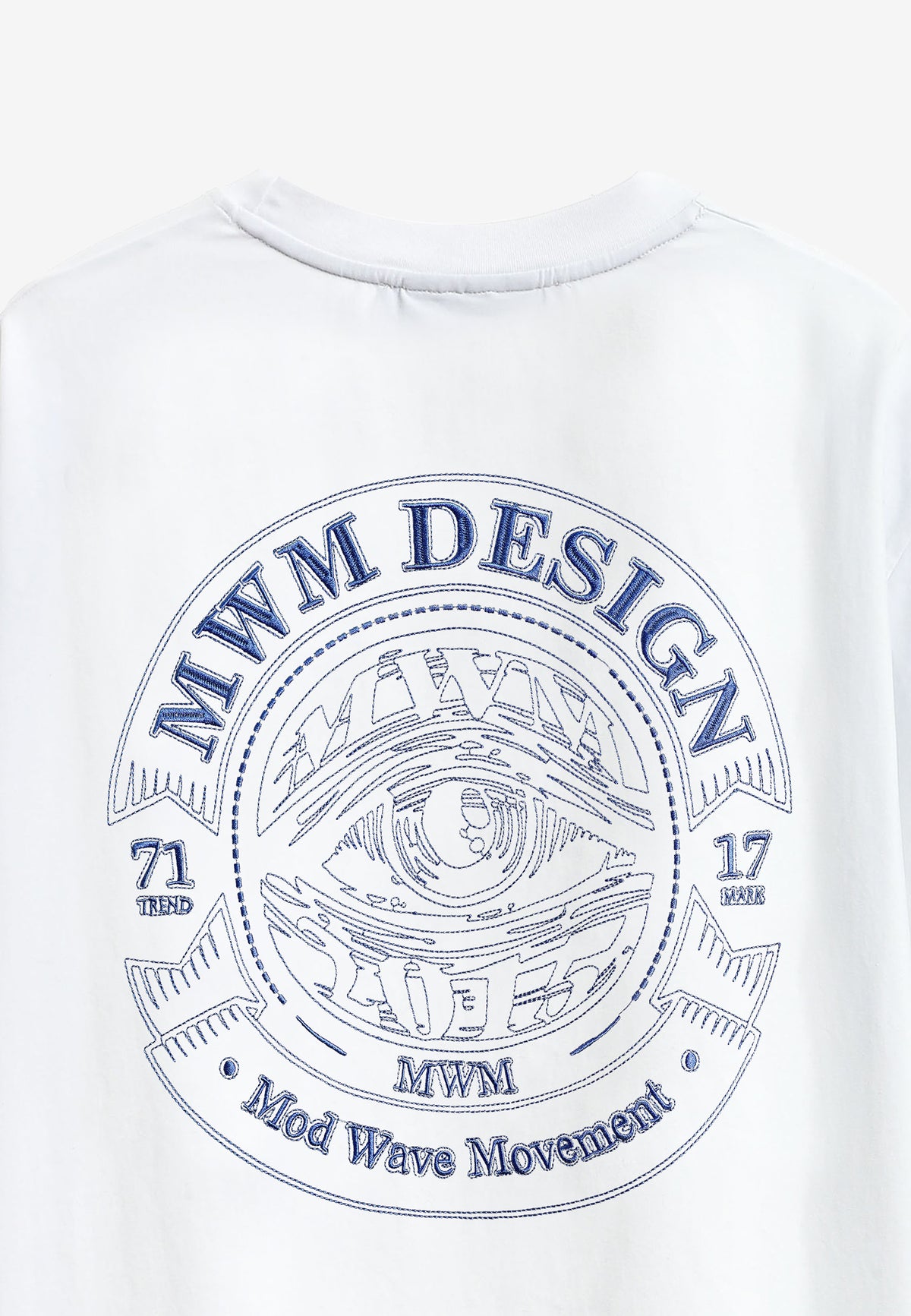 Camiseta de corte regular con motivo Eye MWM bordado en pecho y espalda | MWM [PS_COLORS:WHITE]