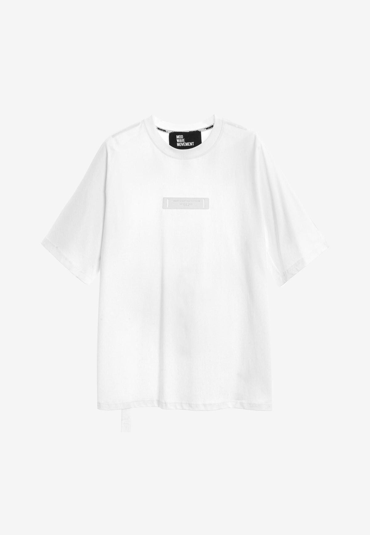 Camiseta de corte cuadrado y relajado con paisaje en la espalda | MWM [PS_COLORS:WHITE]