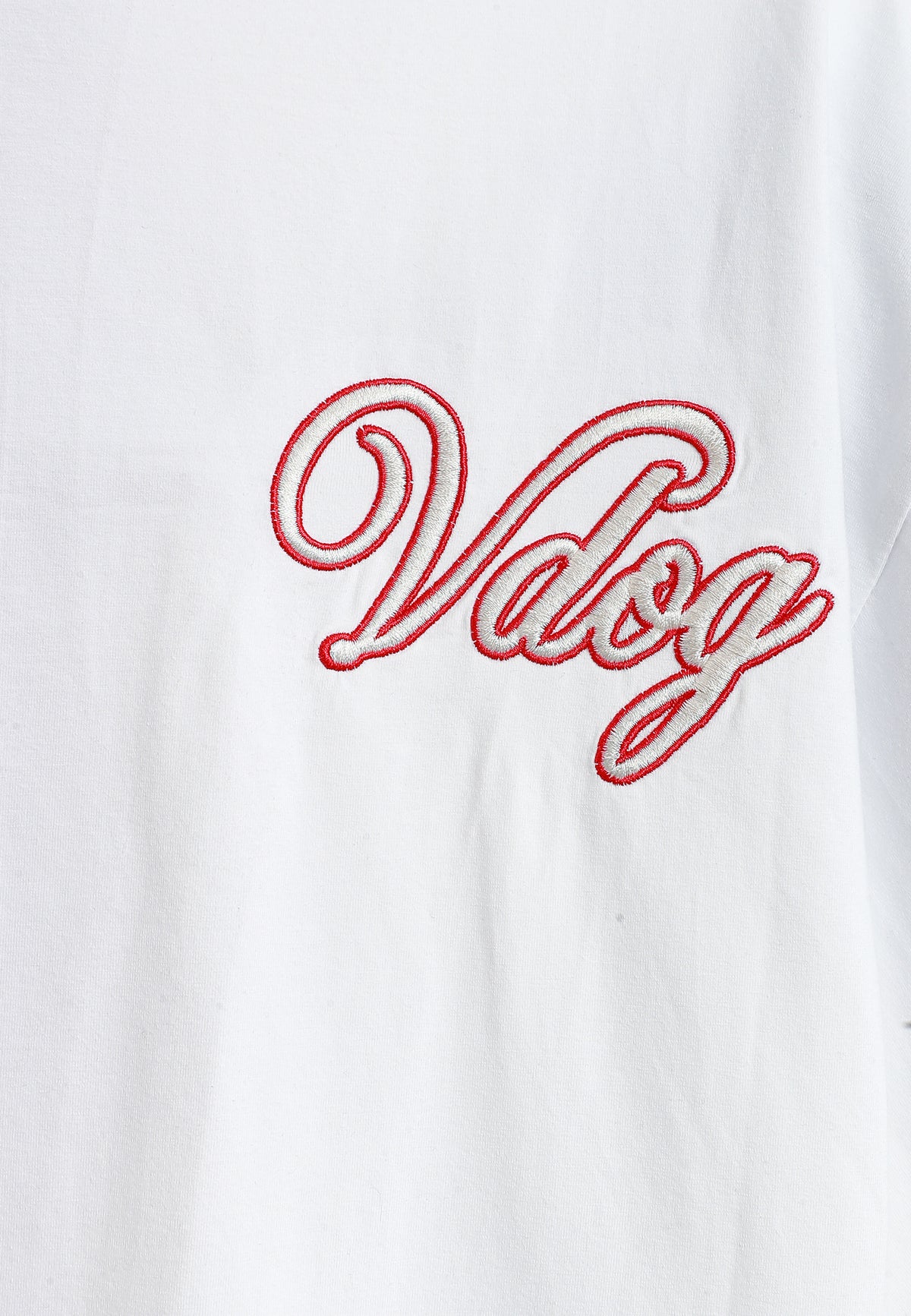 Camiseta Vanguard Dogs VDOG de corte regular con bulldog y aplicaciones efecto piel en la espalda | MWM [PS_COLORS:WHITE]