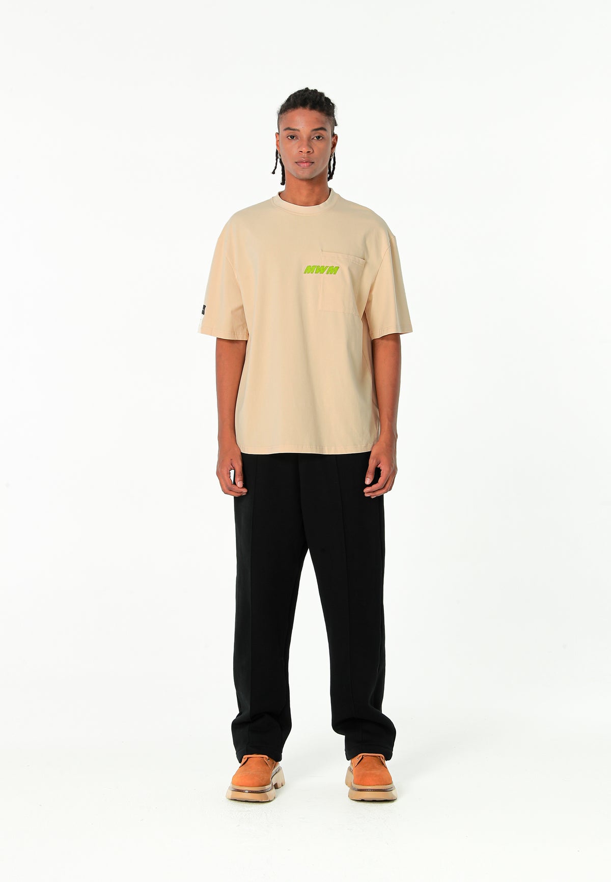 Camiseta oversize Vanguard Dogs Faces con print de bulldog en la espalda | MWM [PS_COLORS:UNASSIGNED]