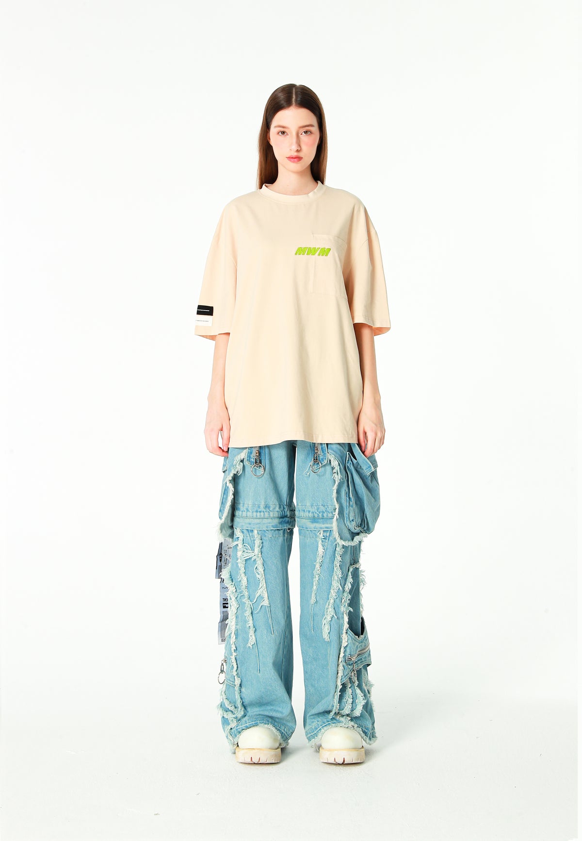 Camiseta oversize Vanguard Dogs Faces con print de bulldog en la espalda | MWM [PS_COLORS:UNASSIGNED]