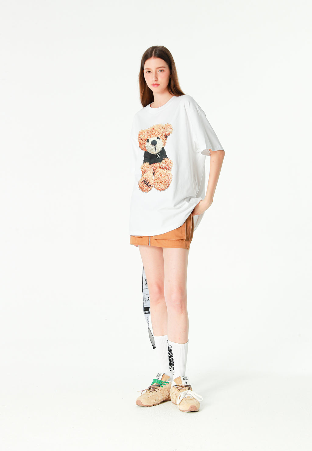 Camiseta TEDDY de corte regular con print Teddy en frontal y espalda | MWM [PS_COLORS:WHITE]