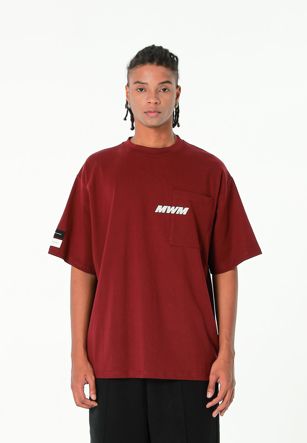 Camiseta TEDDY de corte regular con print patchwork 3D en la espalda | MWM [PS_COLORS:BURGUNDY]
