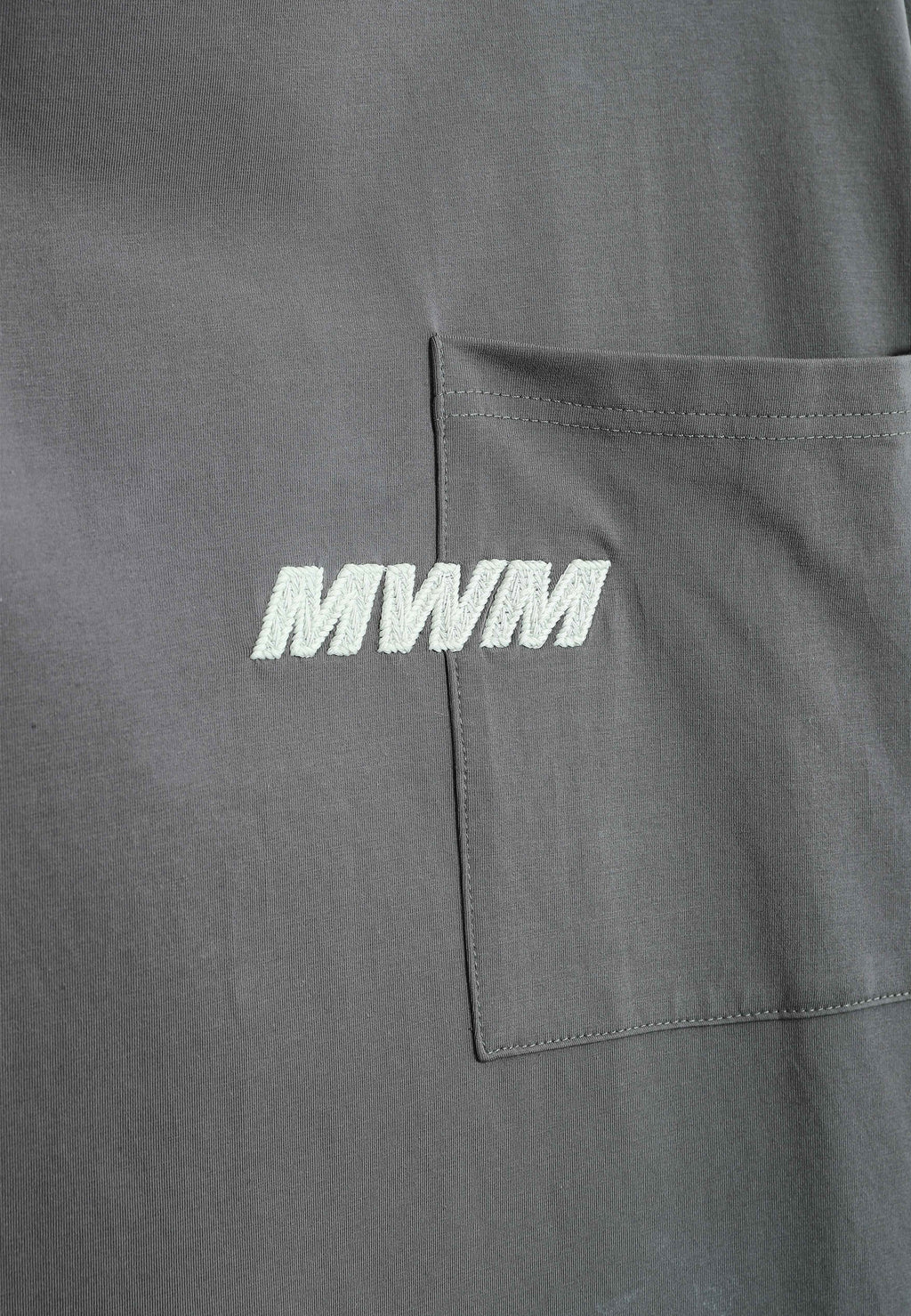 Camiseta TEDDY de corte regular con print patchwork 3D en la espalda | MWM [PS_COLORS:GREY]