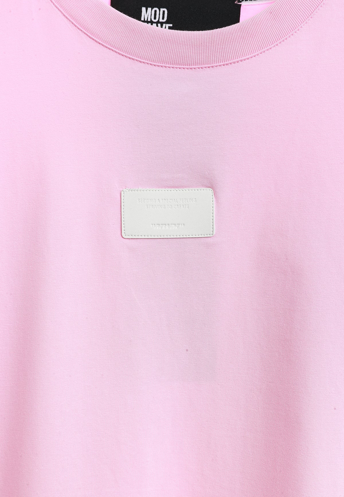 Camiseta Wings de corte relajado con alas de tachuelas en la espalda | MWM [PS_COLORS:PINK]