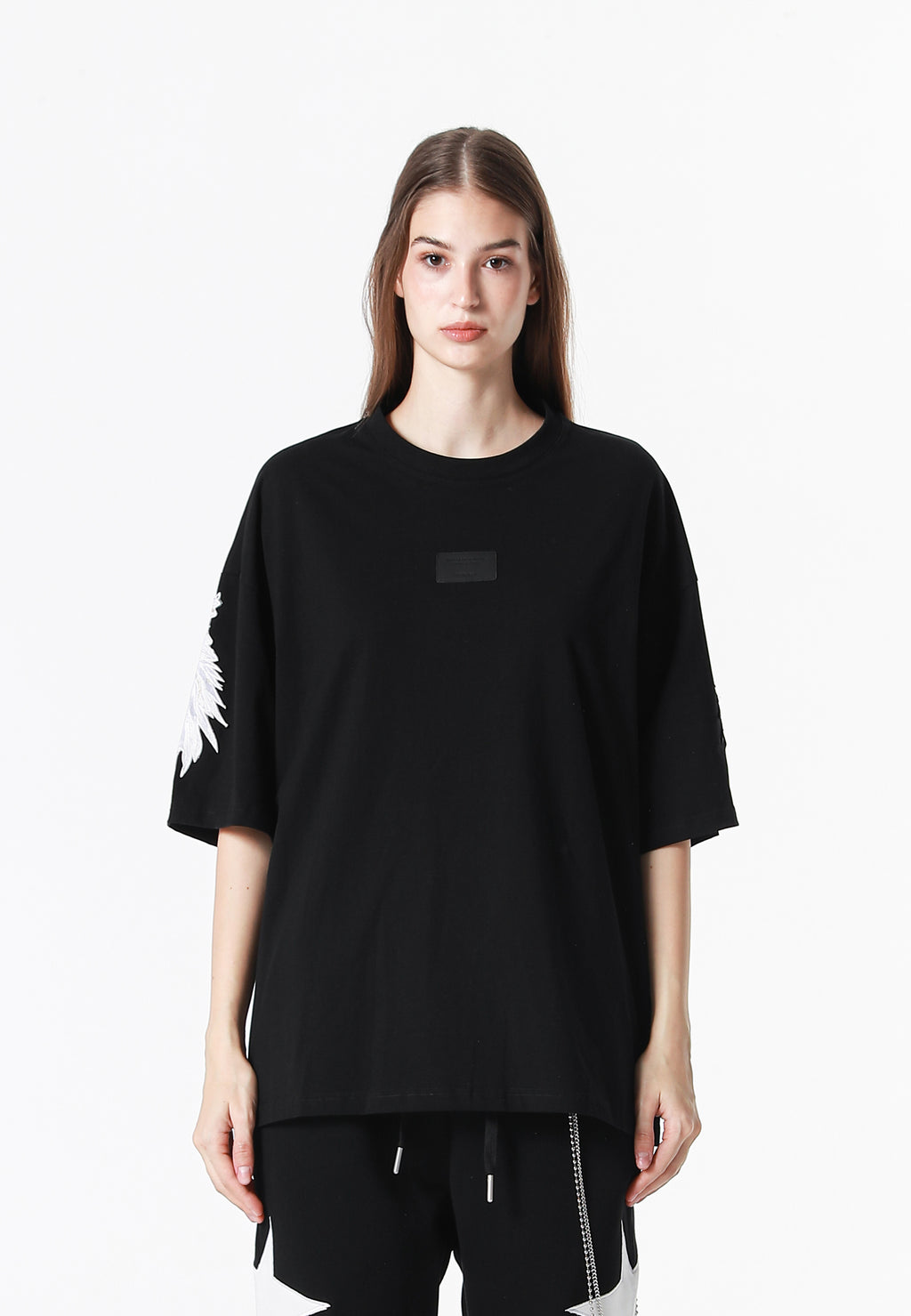Camiseta Wings de corte relajado con parches Mini Wings en las mangas | MWM [PS_COLORS:BLACK]