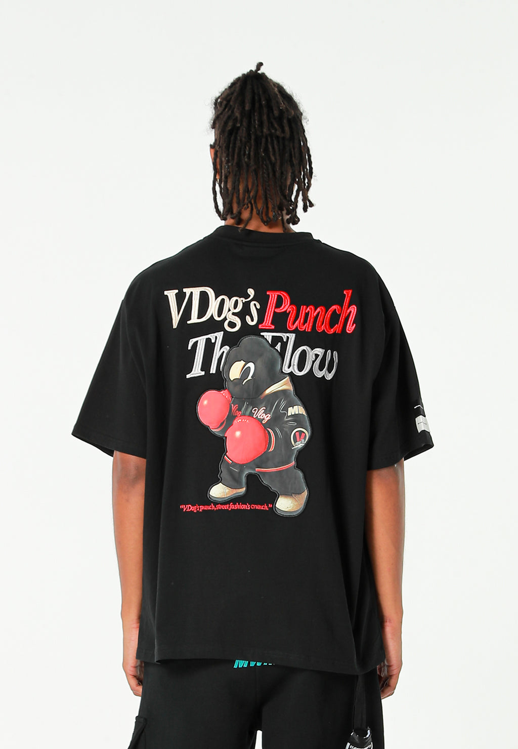 Camiseta Vanguard Dogs Punch de corte regular con print 3D en la espalda | MWM [PS_COLORS:BLACK]