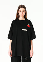 Camiseta Vanguard Dogs Punch de corte regular con print 3D en la espalda | MWM [PS_COLORS:BLACK]