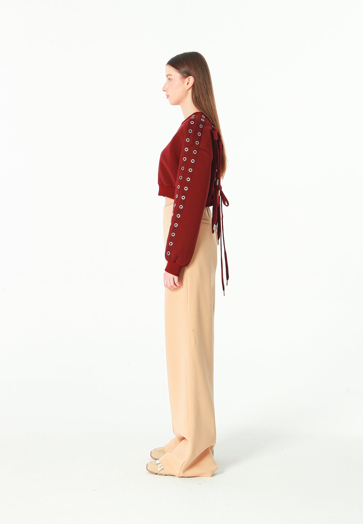 Sudadera corta con cordones en mangas y X de cordones cruzados | MWM [PS_COLORS:BURGUNDY]