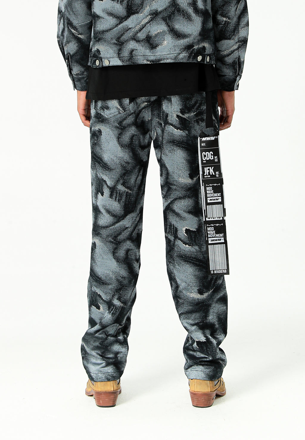 Pantalón de corte recto y relajado en jacquard de chenilla con brillo | MWM [PS_COLORS:BLACK]
