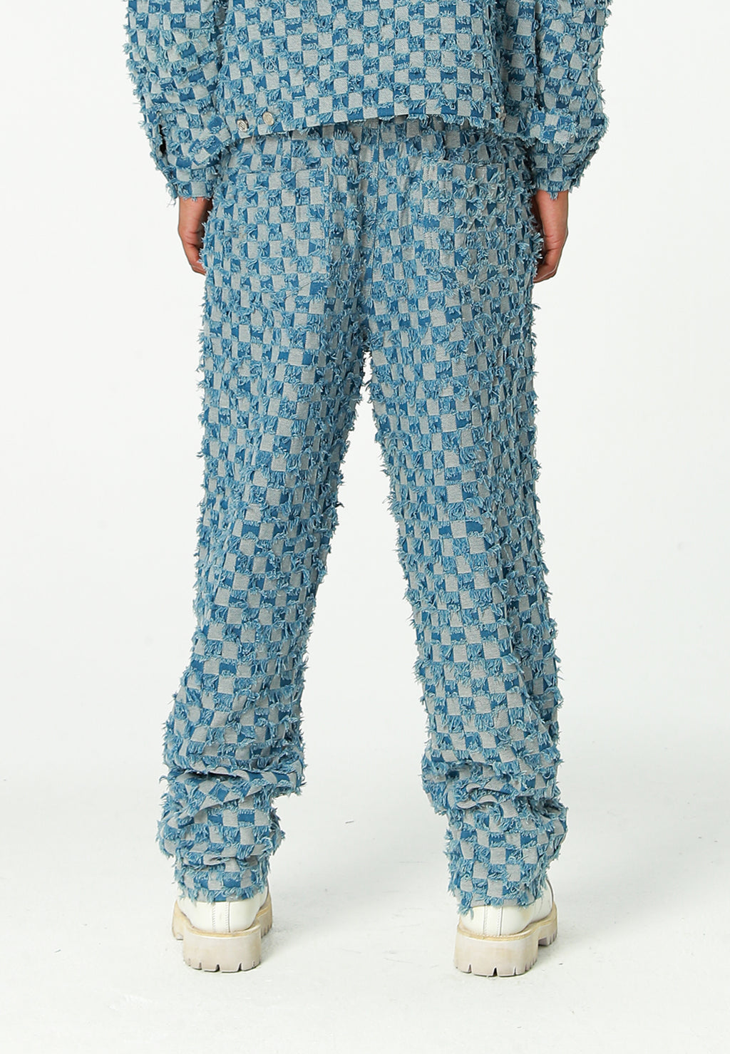 Pantalón de corte recto y relajado en jacquard de chenilla con brillo | MWM [PS_COLORS:BLUE]