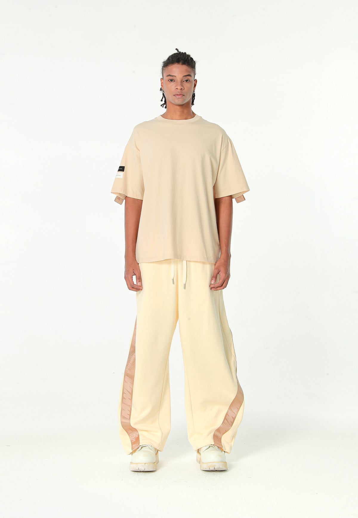 Pantalón barrel con cintas asimétricas MWM y bajos ajustables | MWM [PS_COLORS:BEIGE]