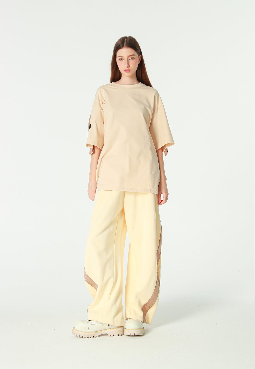 Pantalón barrel con cintas asimétricas MWM y bajos ajustables | MWM [PS_COLORS:BEIGE]