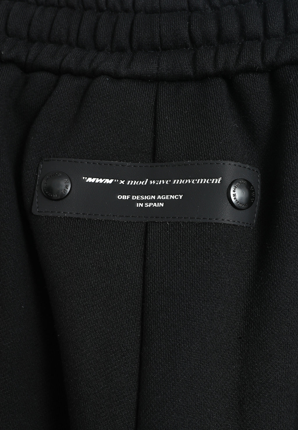 Pantalón barrel con cintas asimétricas MWM y bajos ajustables | MWM [PS_COLORS:BLACK]