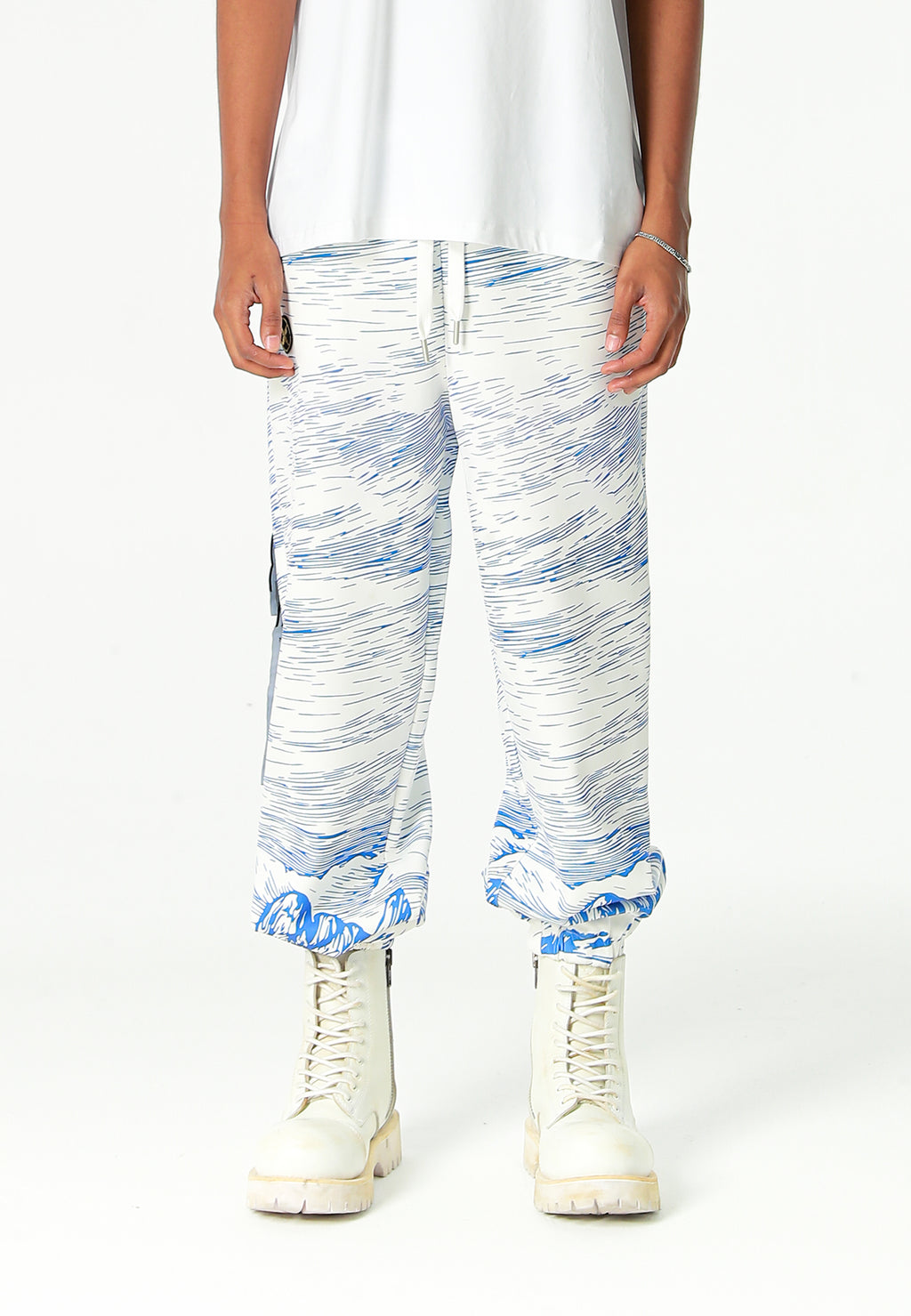 Pantalón jogger con paisaje alpino full-print y cintura elástica | MWM [PS_COLORS:BLUE]
