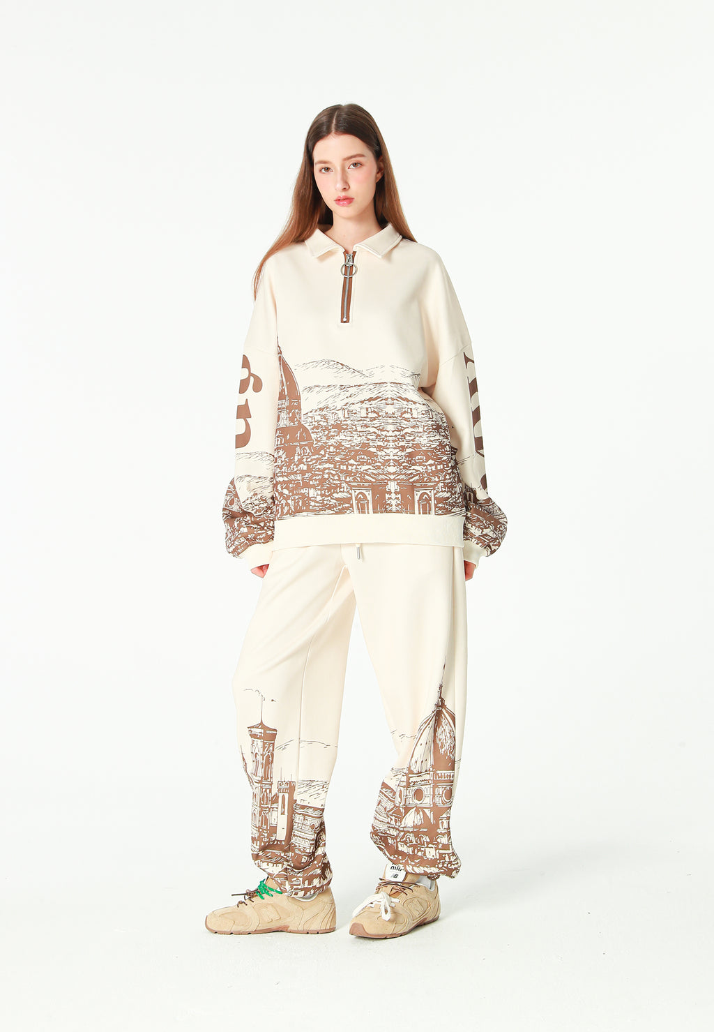 Pantalón jogger con paisaje alpino full-print y cintura elástica | MWM [PS_COLORS:BROWN]