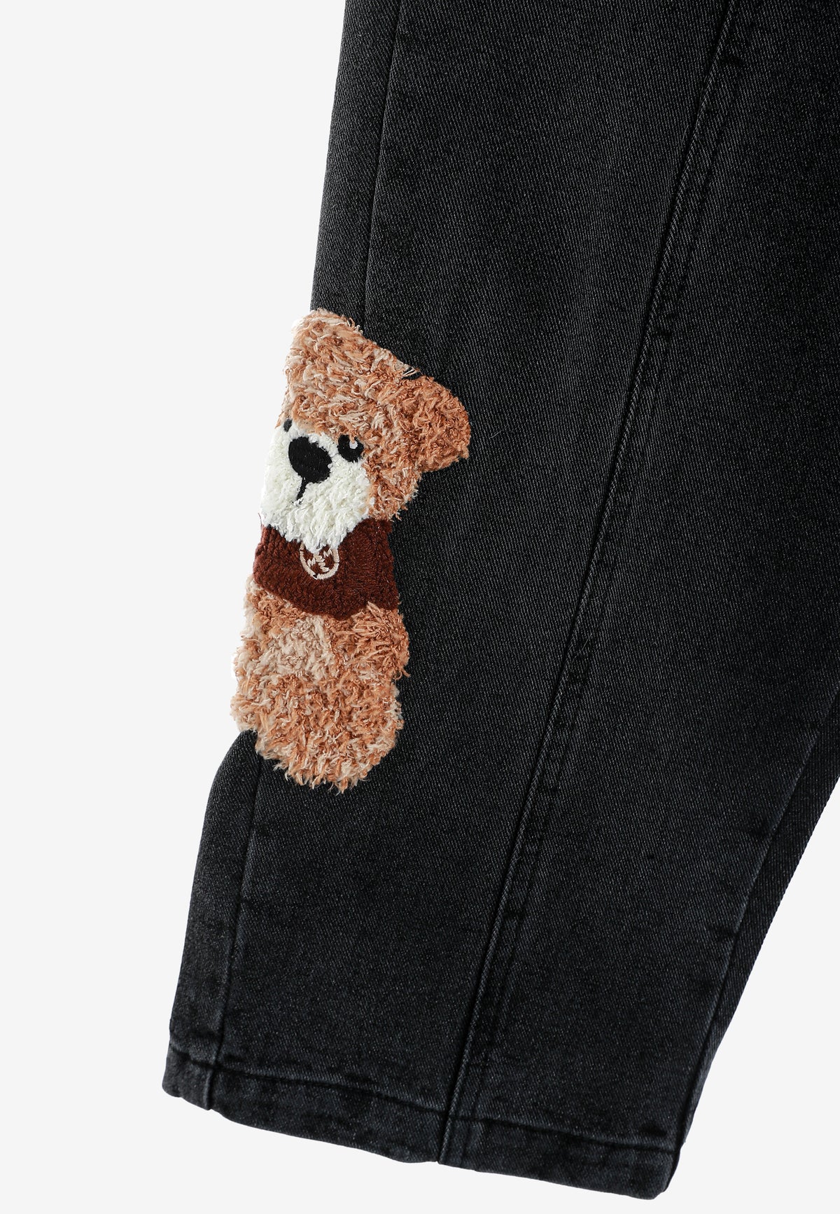 Vaquero TEDDY de corte recto con parches Teddy texturizados en los bajos | MWM [PS_COLORS:BLACK]