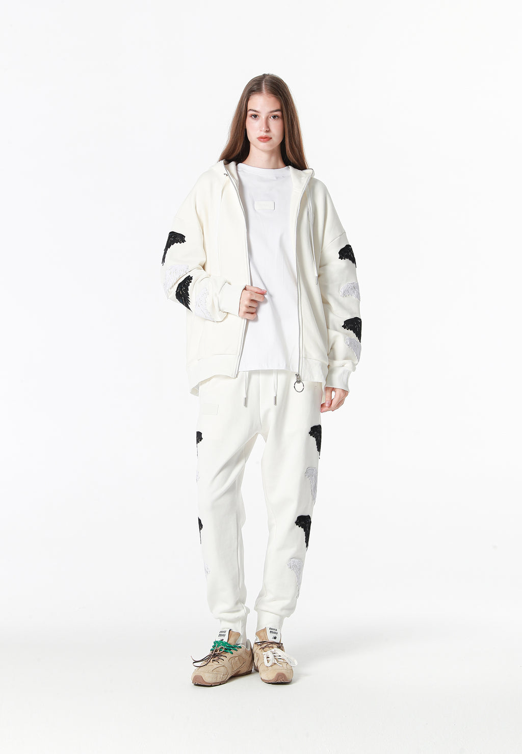 Pantalón jogger Wings con parches Mini Wings en los laterales | MWM [PS_COLORS:WHITE]