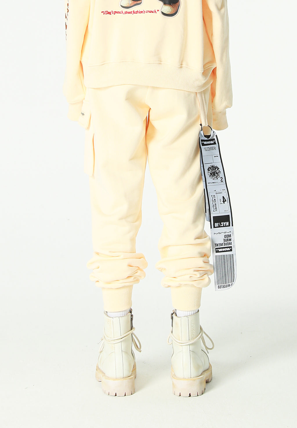Pantalón jogger Vanguard Dogs con bolsillo cargo lateral y bordado trasero | MWM [PS_COLORS:ECRU]