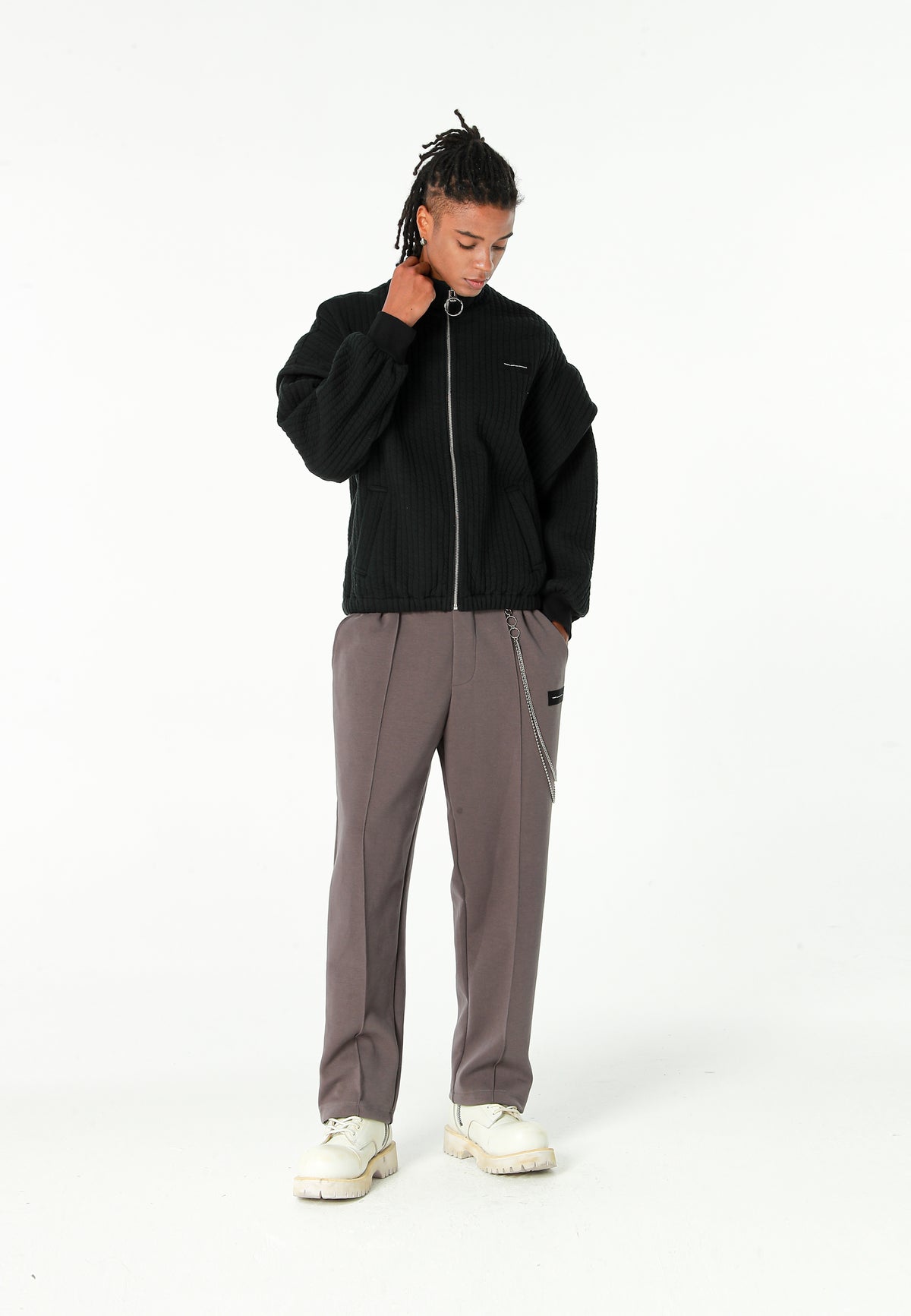 Chaqueta acolchada convertible en chaleco con mangas extraíbles y cuello alto | MWM [PS_COLORS:BLACK]
