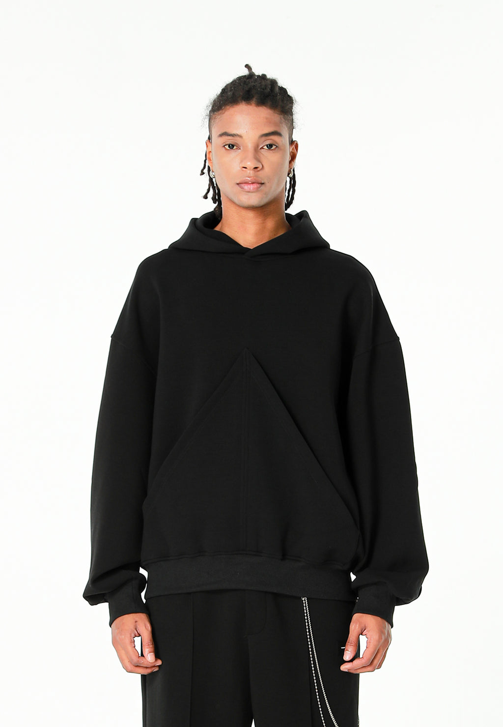 Sudadera corta con detalle triangular y X de cordones cruzados | MWM [PS_COLORS:BLACK]