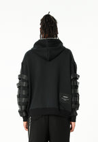 Sudadera con capucha y cintas industriales en los brazos | MWM [PS_COLORS:UNASSIGNED]